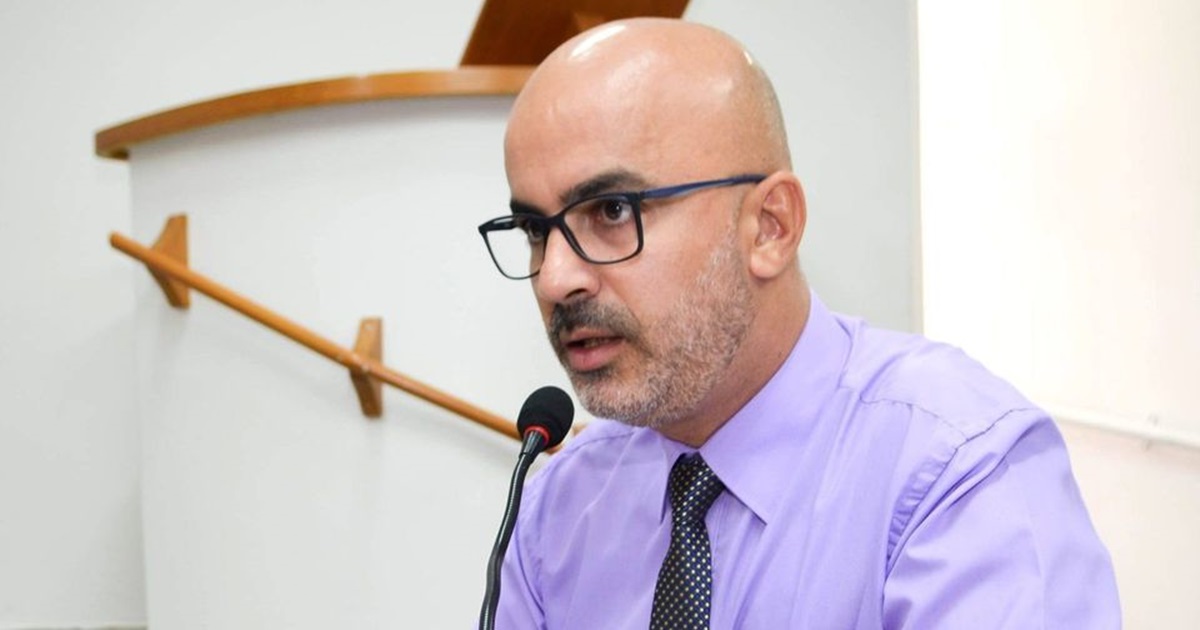 Em carta aberta à população, o vereador Acácio Rocha comunica sua desistência de disputar a prefeitura de Adamantina