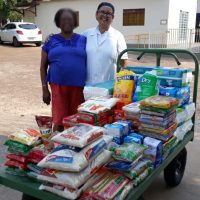 Lar Dos Idosos Recebeu 120 Kg De Alimentos E 360 Fraldas Geriátricas Da Penitenciária De Pacaembu