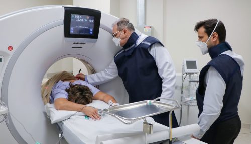 Hospital Regional do Câncer de Presidente Prudente utiliza técnica inédita de agulhamento pré-operatório para tratamento de tumores renais