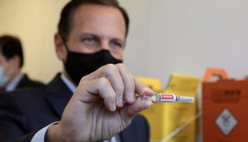 Covid-19: Doria promete vacinar toda população de SP até fevereiro
