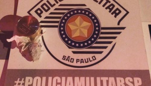 Em Salmourão Polícia Militar surpreende indivíduo com maconha