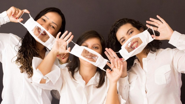 Em Adamantina, grupo defende e divulga uso de máscaras com visor entre surdos, na pandemia