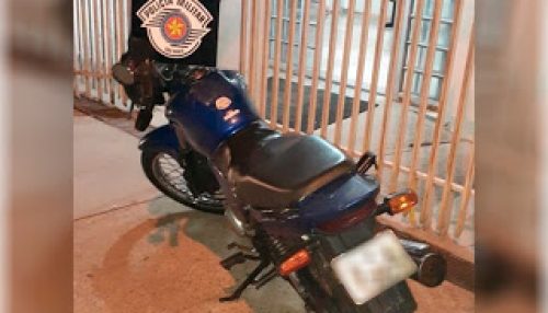 Durante abordagem a individuo com droga, Polícia Militar apreende motocicleta com motor adulterado em Dracena -SP