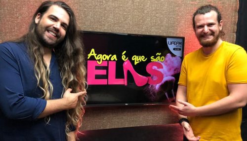 Rafael Wagner do RW Studio faz corte de cabelo ao vivo no Agora É Que São Elas