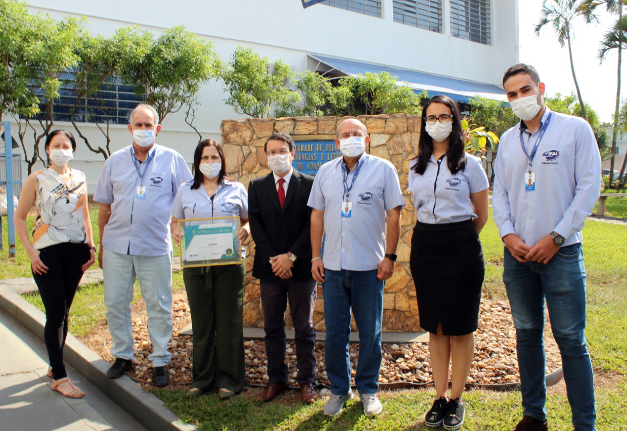 Reitor, professora e servidora da UniFAI são  homenageados no prêmio Destaques do Ano