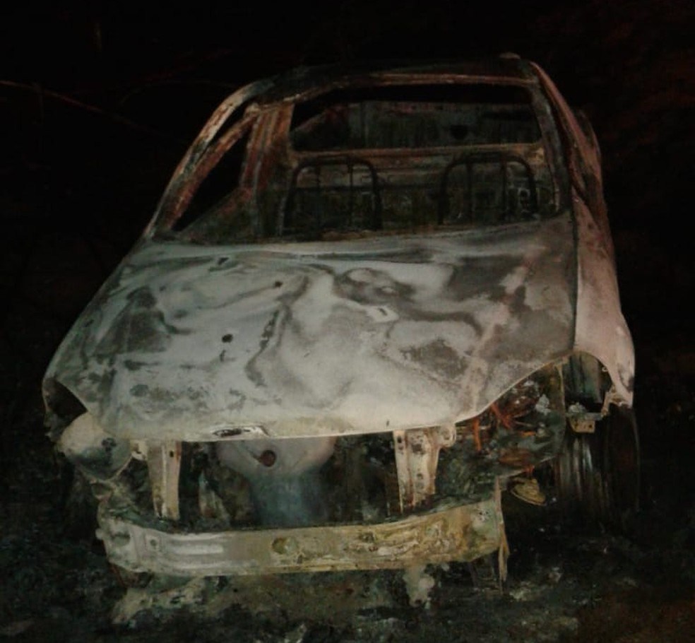 Homem é preso em flagrante após abandonar veículo furtado