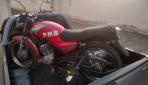 Menor é apreendido pela PM após subtrair moto da Prefeitura de Bastos