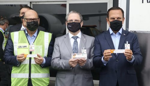 Estado de São Paulo recebe primeiras 120 mil doses da Coronavac