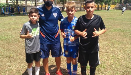 Atletas da Escolinha Fratello'S Sports de Adamantina são aprovados na Avaliação do São Paulo FC