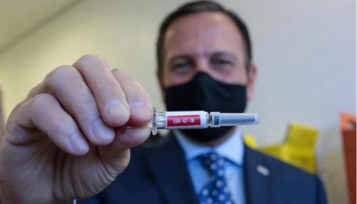 120 mil doses da CoronaVac chegam ao Brasil em 20 de novembro, diz Doria