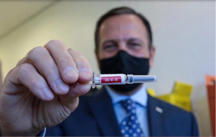 120 mil doses da CoronaVac chegam ao Brasil em 20 de novembro, diz Doria