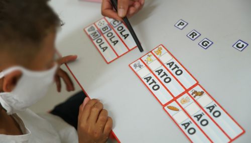 Presídio produz mais de 60 mil máscaras reutilizáveis para alunos das Escolas Estaduais