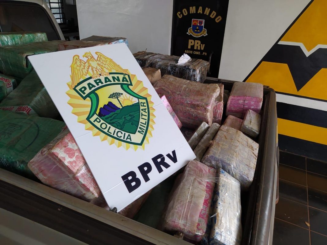 Motorista de caminhão com placa de Tupã é preso com mais de 5 toneladas de maconha no Paraná