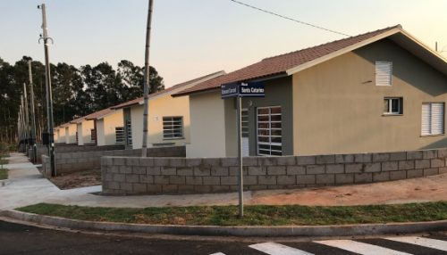 Resolução do CMAS é mantida e projeto de lei para abertura de crédito para obras de reforma das casas no Mário Covas é sancionado