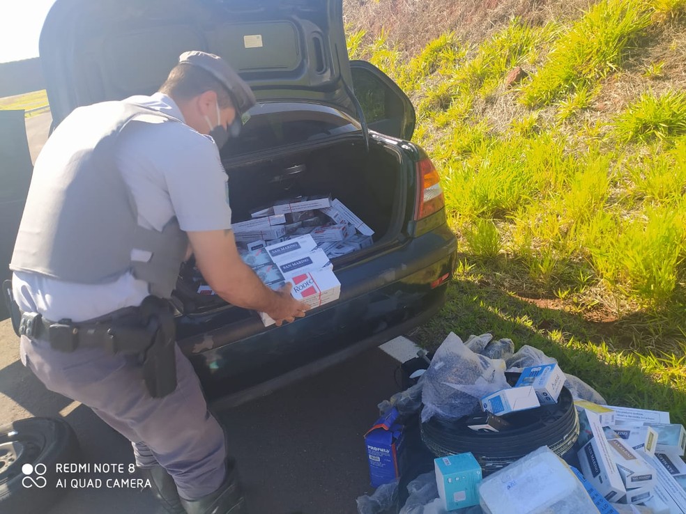 Fiscalização apreende cigarros contrabandeados e mercadorias do Paraguai sem notas fiscais em Caiuá