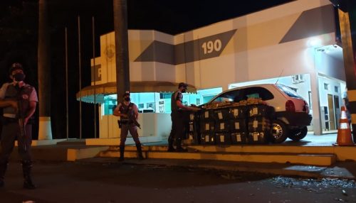 Após abordagem na SP-270, Polícia Rodoviária apreende mais de 400 kg de maconha em Presidente Epitácio