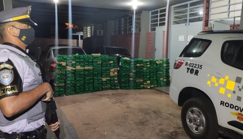 Fiscalização apreende quase 700 kg de maconha e dois homens acabam presos por tráfico em Teodoro Sampaio