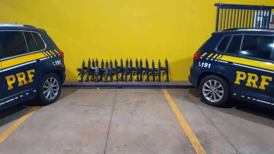 PRF apreende 17 fuzis de fabricação americana em Ourinhos