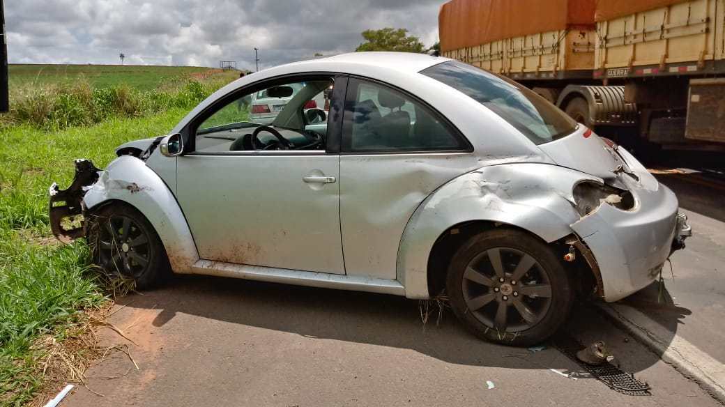 Motorista embriagado causa acidente em rodovia