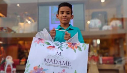 Amigo secreto da Life FM teve oferecimento das lojas Madame e Adrik Biju