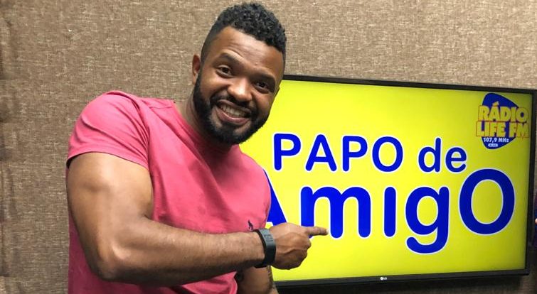 Papo de Amigo com Anderson Pereira fala sobre os desafios das relações e propões reflexões sobre a vida