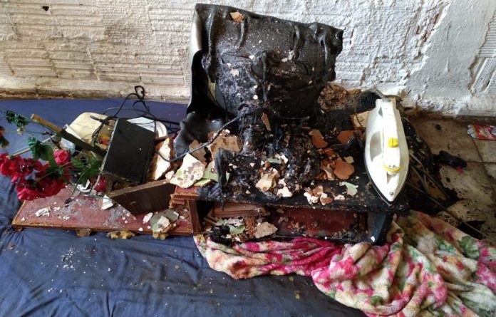 Um incêndio foi registrado no início da tarde desta terça-feira em residência de Junqueirópolis