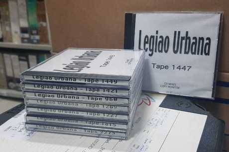 Polícia localiza material inédito de Renato Russo em depósito no Rio