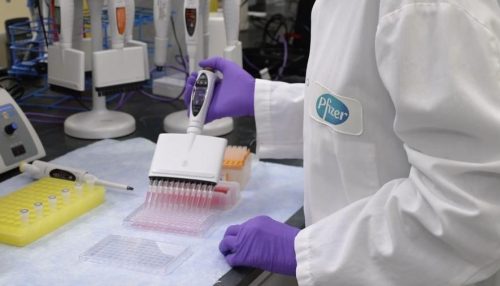 Reino Unido é o primeiro país no Ocidente a autorizar vacina