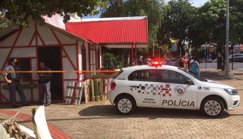 Homem é encontrado morto dentro da Casinha do Papai Noel no Centro de Dracena