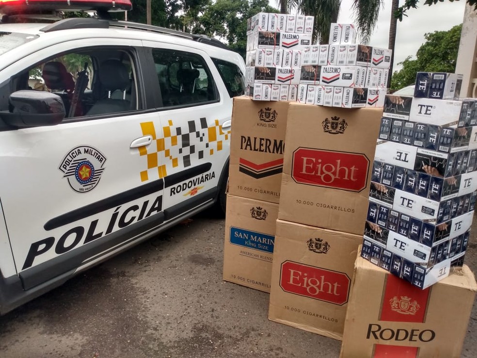 Carga de cigarros contrabandeados é apreendida na SP-294 em Santa Mercedes