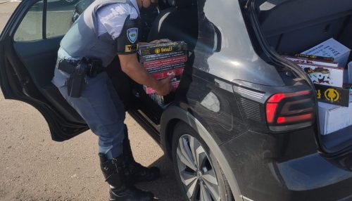 Sem documentação fiscal, essências e carvão de narguilé são apreendidos pela Polícia Rodoviária