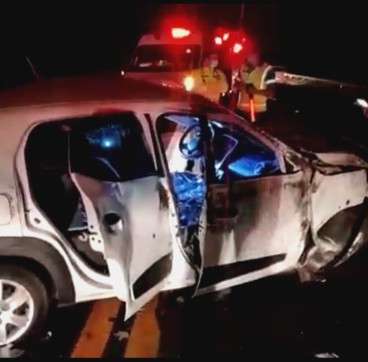 Casal morre em grave acidente na SP-294