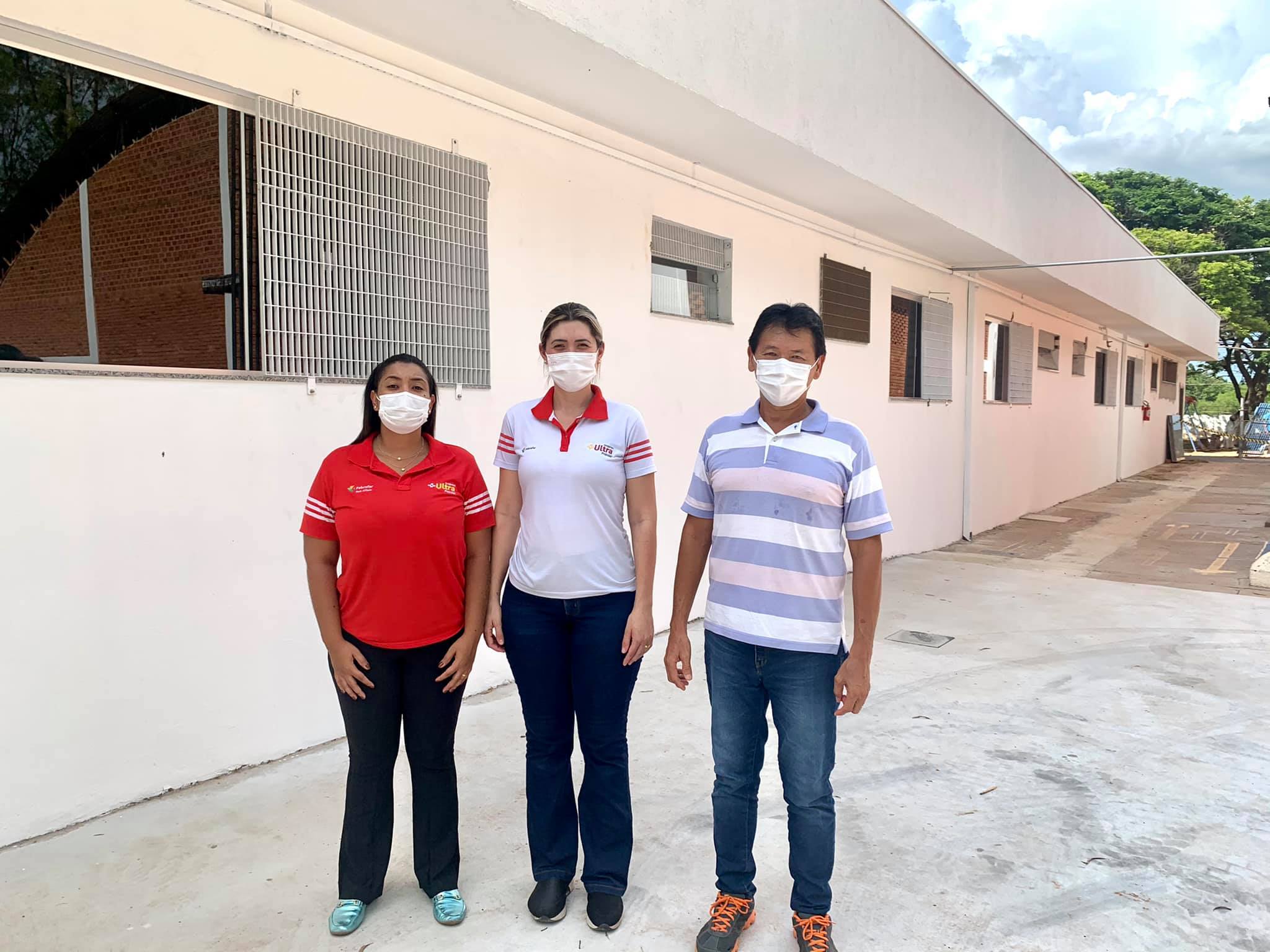 Clínica Pai nosso Lar de Adamantina, recebe doações da campanha organizada pela Drogaria Ultra Popular