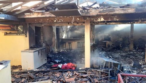 Incêndio danifica área de lazer de residência no centro de Tupã