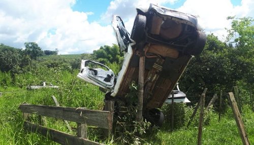 Jovem de 22 anos morre após capotar carro várias vezes em Paraguaçu Paulista