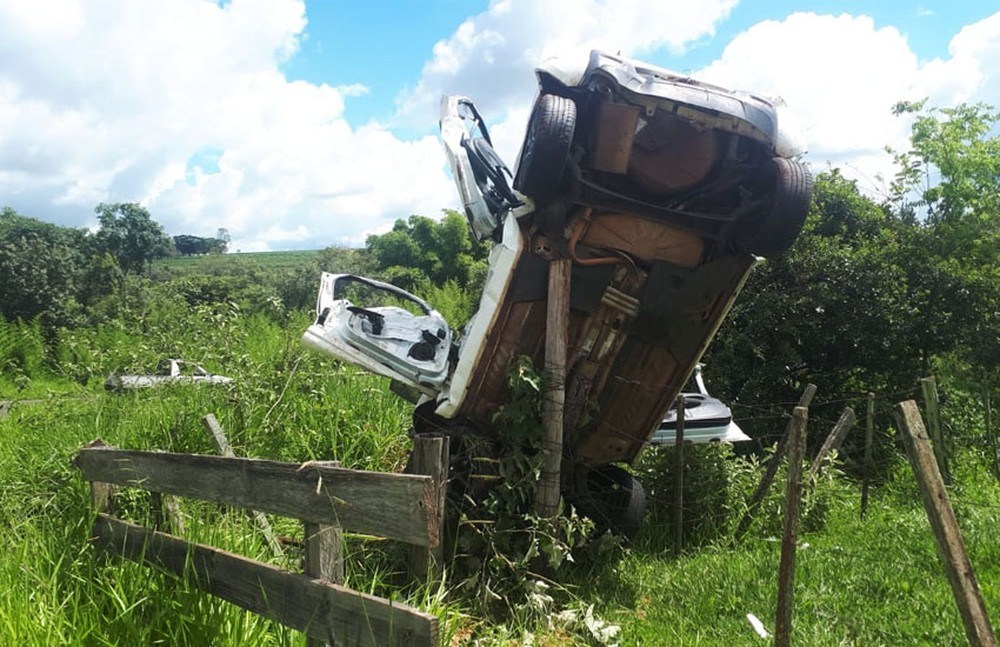 Jovem de 22 anos morre após capotar carro várias vezes em Paraguaçu Paulista