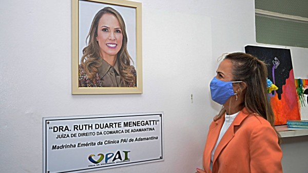 Juíza Ruth Menegatti é homenageada como Madrinha Emérita da Clínica PAI Nosso Lar