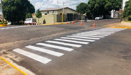 Prefeitura de Adamantina executa plano de melhorias em sinalização de trânsito