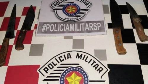 Com faca no pescoço, mulher é ameaçada de morte pelo marido que acabou preso pela PM