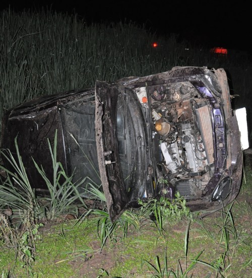 Uma pessoa morre e três ficam feridas em acidente na SP-294