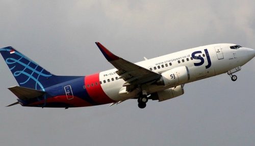 Avião de passageiros perde contato com controle aéreo da Indonésia