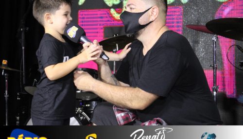 Agora é Que São Elas com  Renato Belloni e alunos