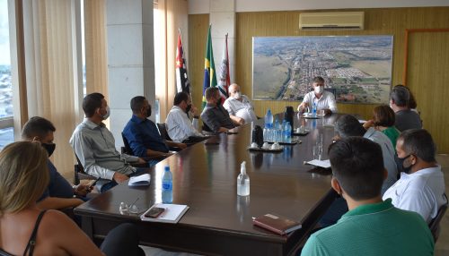 Poder Executivo e Poder Legislativo realizam reunião de trabalho