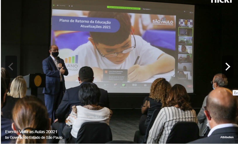 Governo de SP apresenta programa de volta às aulas na rede estadual a 645 prefeitos