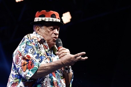 Cantor Genival Lacerda morre aos 89 anos vítima de covid