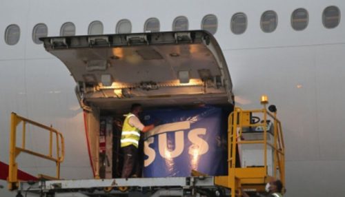 Distribuição da vacina da Oxford vinda da Índia começa neste sábado