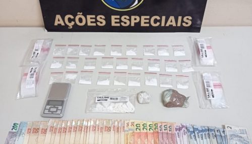 Proprietário de lanche e entregador são denunciados por tráfico de drogas e acabam presos pela Polícia Militar, em Presidente Prudente
