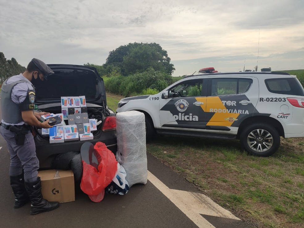 Polícia Rodoviária apreende aparelhos eletrônicos e acessórios de informática oriundos do Paraguai