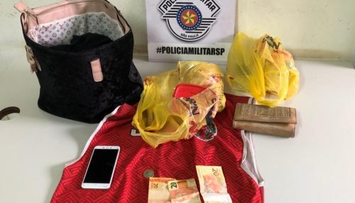 Mediante agressão, mulher tem bolsa roubada em Presidente Prudente