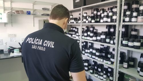 Polícia Civil realiza fiscalização de produtos controlados em Dracena